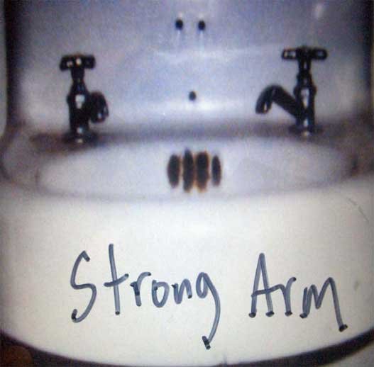Pochette Strong Arm