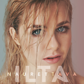 Naurettava