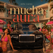 mucha aura