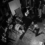 Wired b/w Knucklehead