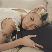 Nieve Ella – His Sofa