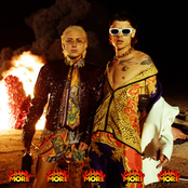 CA7RIEL & Paco Amoroso – GIMME MORE
