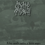 A lua morta sobre a terra negra