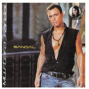 Mustafa Sandal – Aşka Yürek Gerek