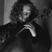 Anastasia Kobekina – Radiohead: Like Spinning Plates