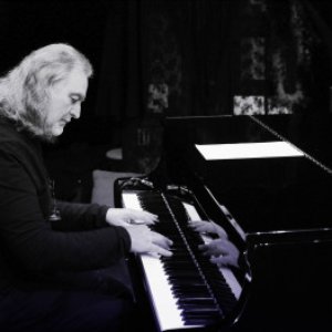 Avatar for Roland Romanelli