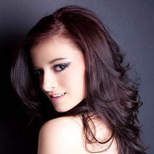 Avatar for Clara Bond