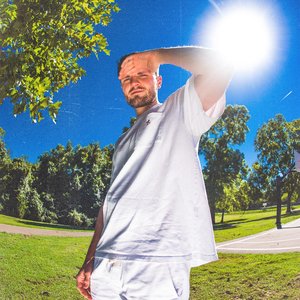 Avatar for Ross Lowder