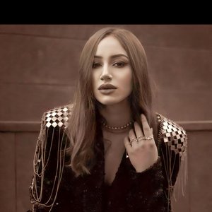 Avatar for Aroob Khan