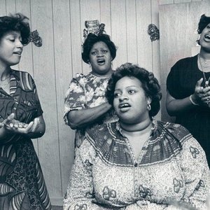 The Clark Sisters のアバター