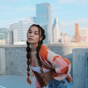 Avatar di Savana Santos