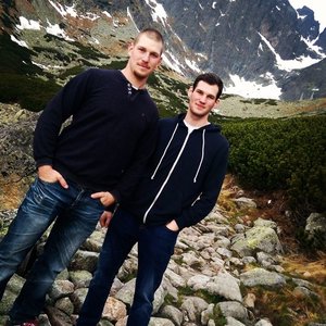 Avatar for Mark & Lukas