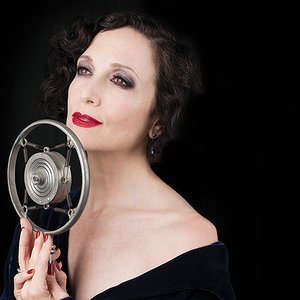 Avatar for Bebe Neuwirth