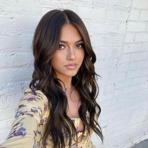 Avatar for Coco Quinn