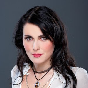 Avatar for Sharon den Adel