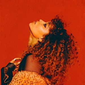Avatar for Izzy Bizu