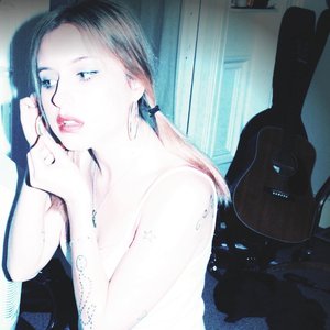 Avatar for Heidi Simpson