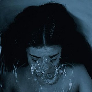 Glitch - Single