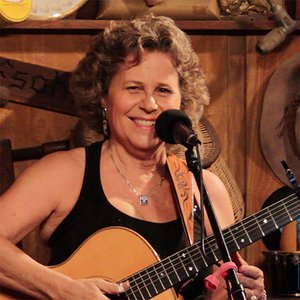 Avatar for Ellen Bukstel