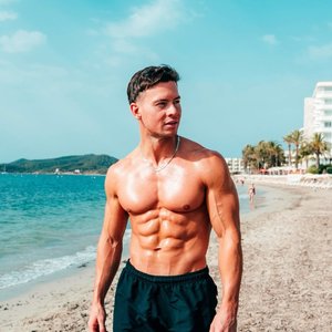 Joel Corry のアバター