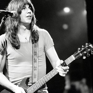 Avatar for Pat Travers