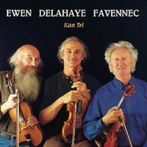 Kan Tri by Ewen, Delahaye, Favennec