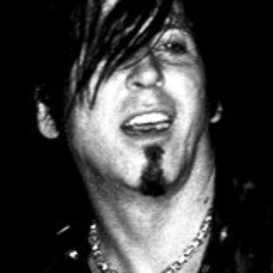 Avatar for Tracii Guns