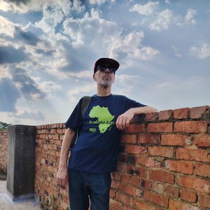 Adam Unbeat için avatar