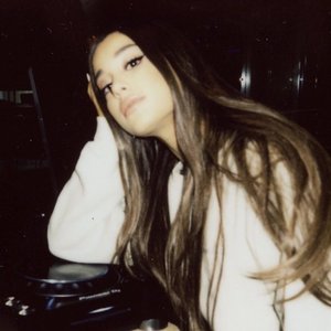 Ariana Grande 的头像