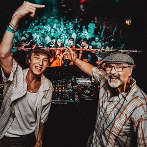 Avatar for Drum Dad & Bass Boy