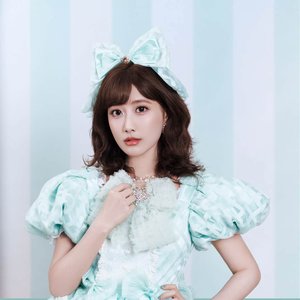 Avatar for 李艺彤