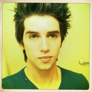 Avatar for Cameron Leahy Music