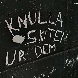 Knulla skiten ur dem