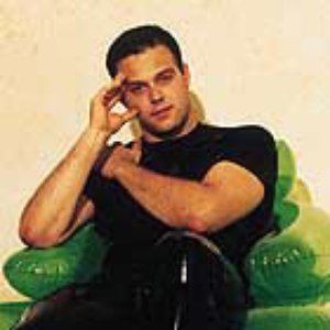 Charles McThorn feat. Elles De Graaf のアバター