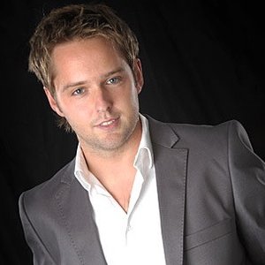 Avatar for Derek Ryan