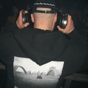Avatar for Ö