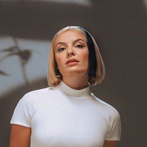 Avatar for Hélène Sio