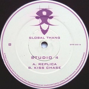 Replica / Kiss Chase