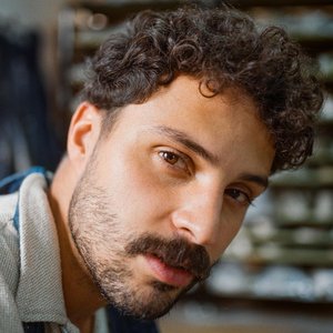 Avatar for Fi Barreto