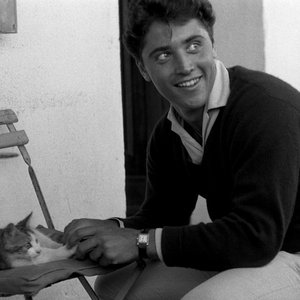 Avatar for Sacha Distel