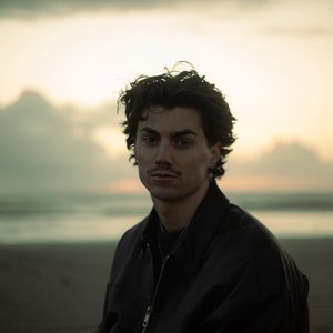 Avatar for Isaac Levi