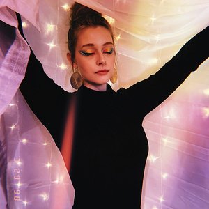 Avatar for Deanna Gowland