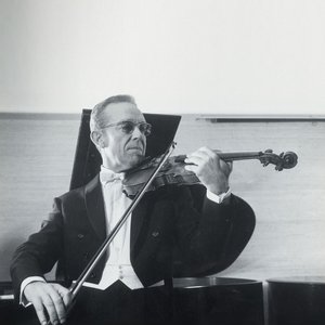 Avatar for René Costy