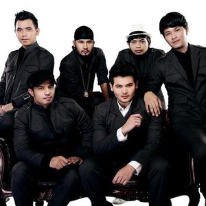 Avatar for RIDHO RHOMA & SONET 2 BAND