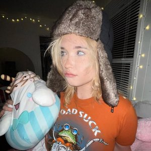 Avatar for CHLOE CHERRIE