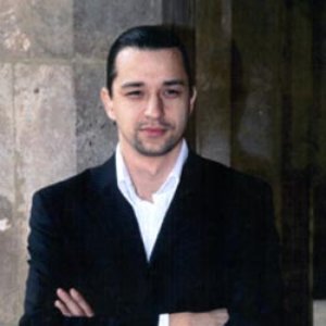 Avatar for Dan Lazarica