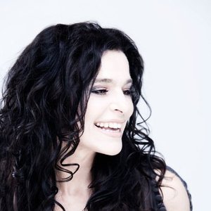 Avatar for Julia Neigel