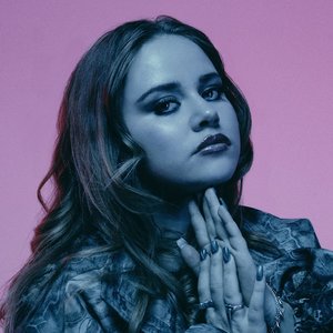 Avatar for Mia Kirkland