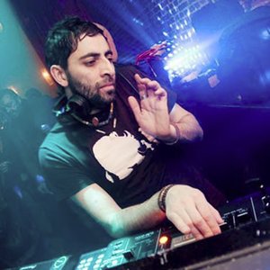 Avatar for Darius Syrossian