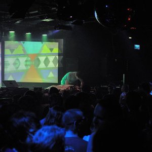 Free Singles 2012